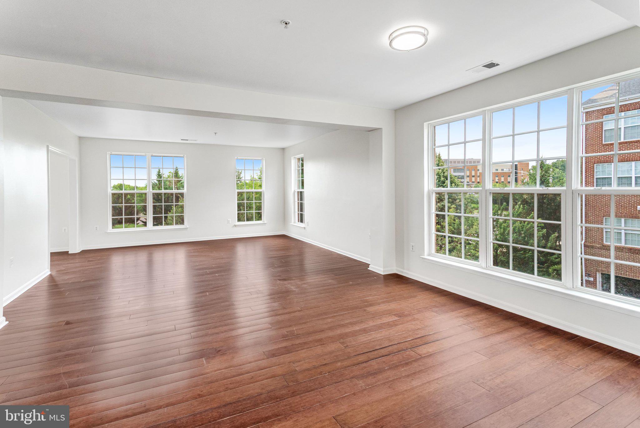 MARKET CENTER CONDOMINIUM - Residential