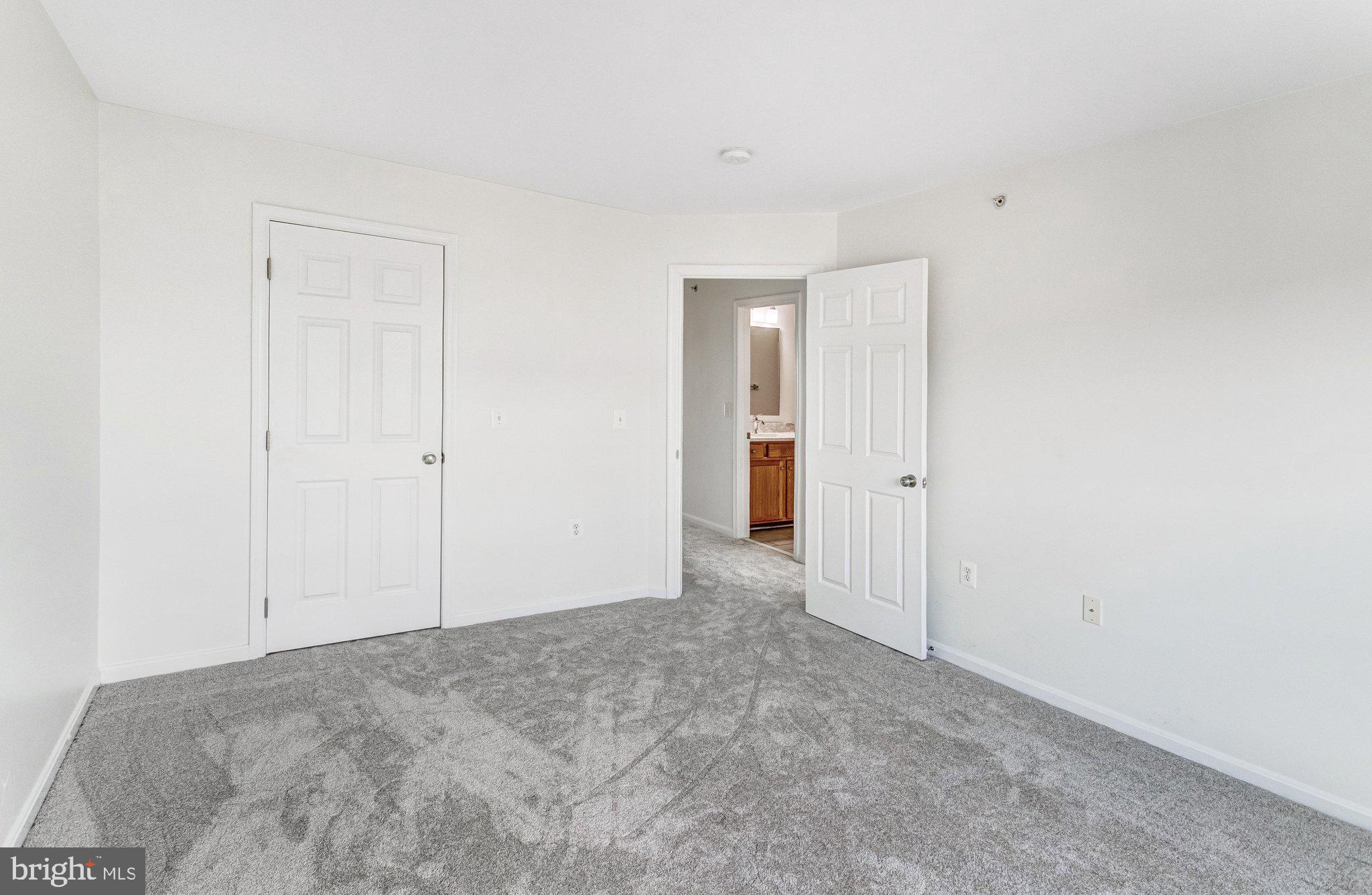 MARKET CENTER CONDOMINIUM - Residential