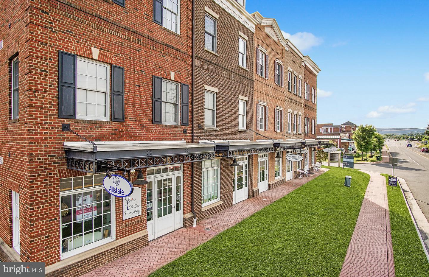 MARKET CENTER CONDOMINIUM - Residential