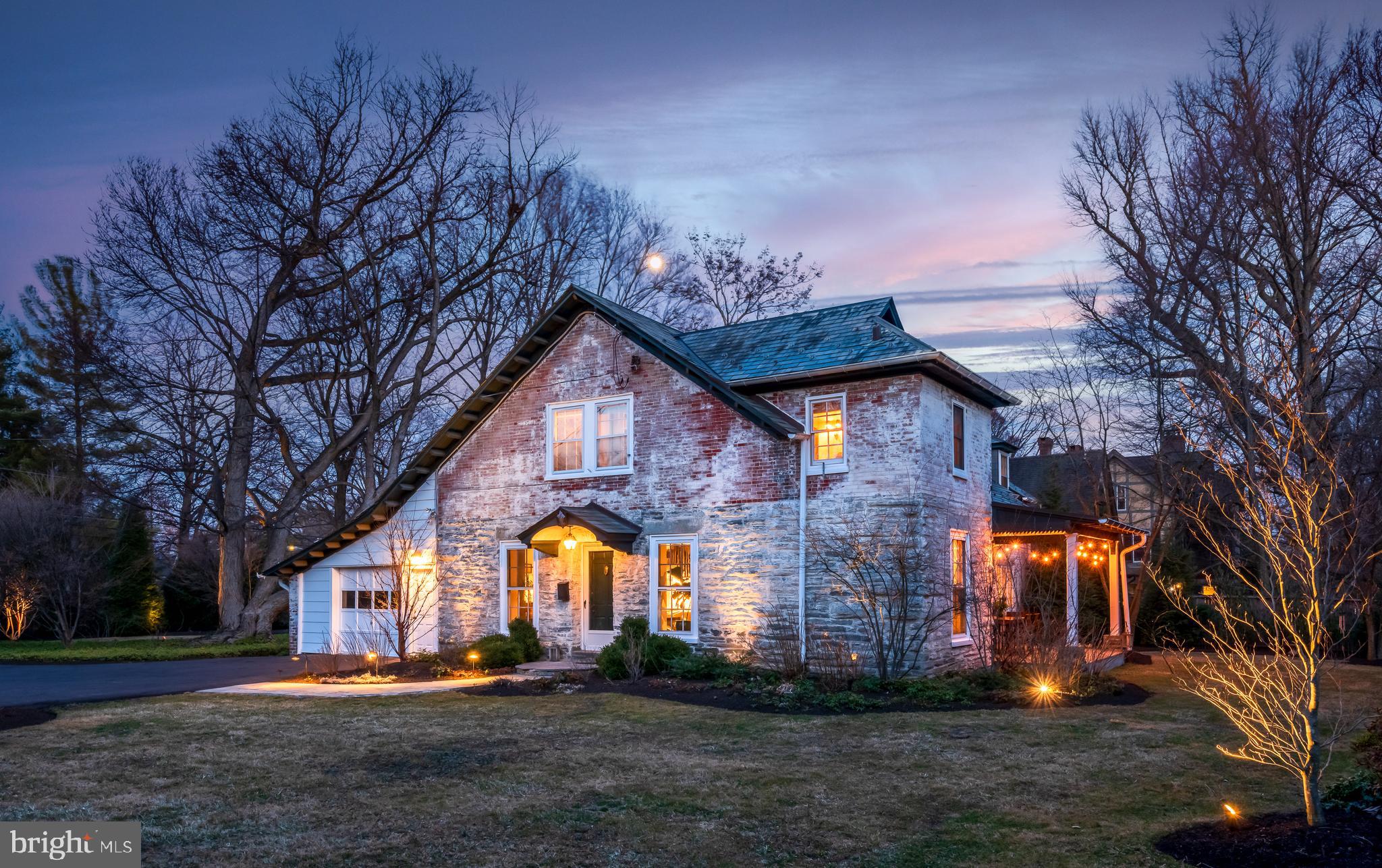 CHESTNUT HILL - Residential