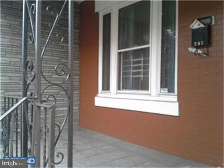 KENSINGTON - Residential