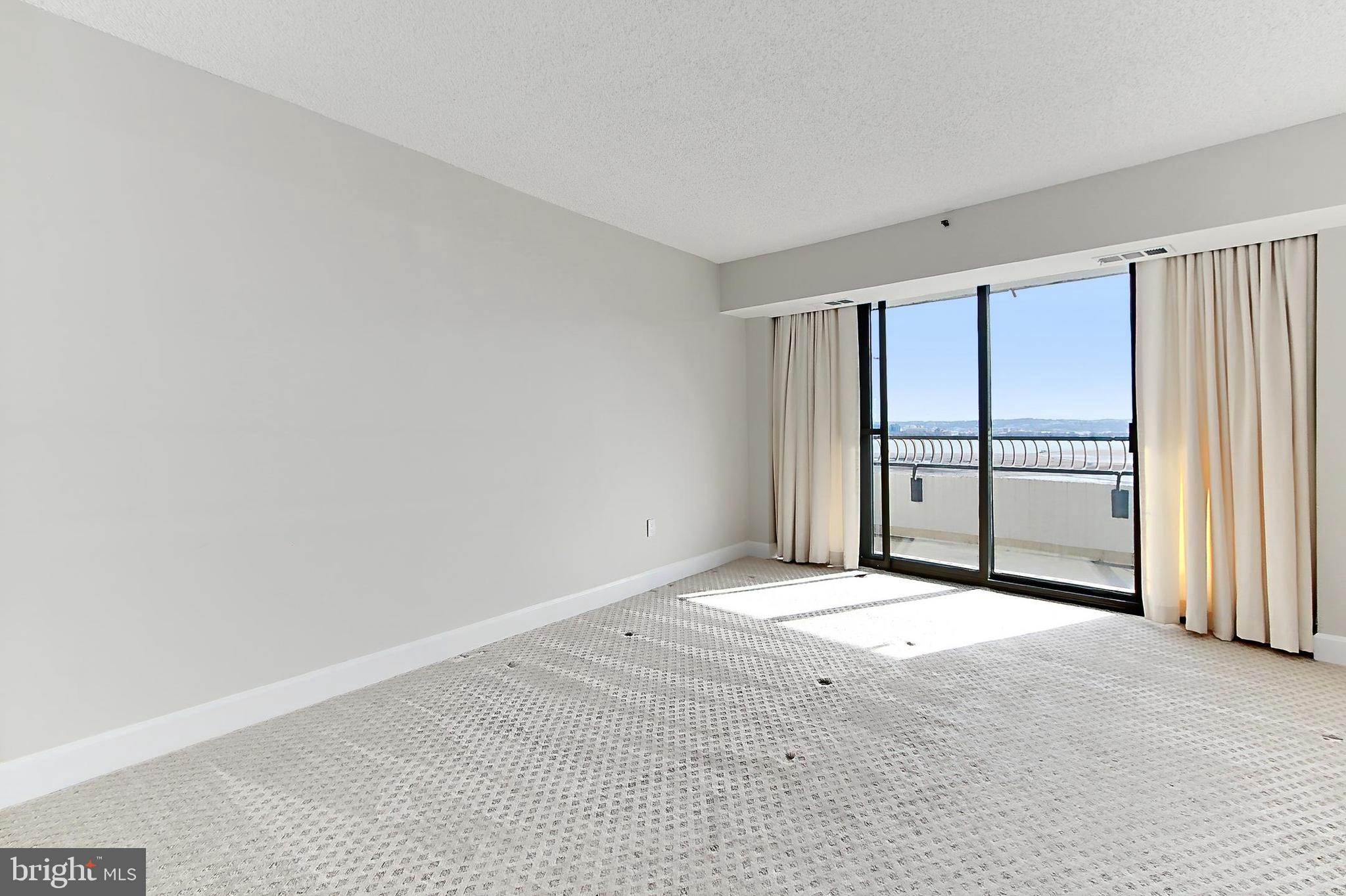 CRYSTAL GATEWAY - Residential