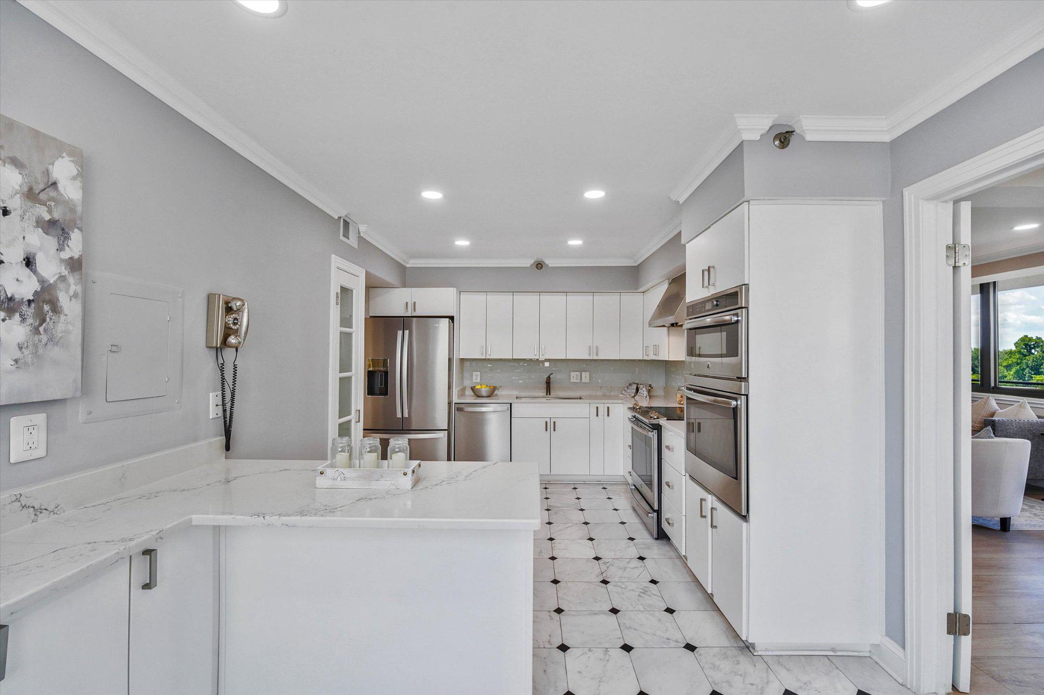 FRIENDSHIP HEIGHTS - Residential