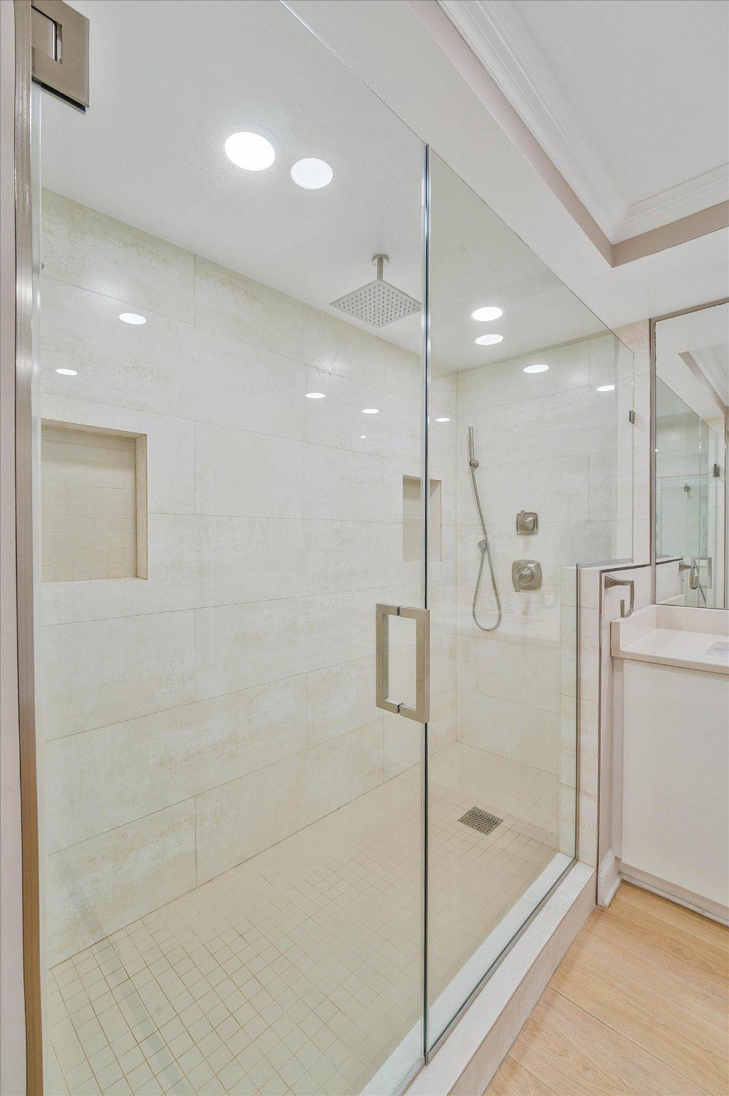 FRIENDSHIP HEIGHTS - Residential