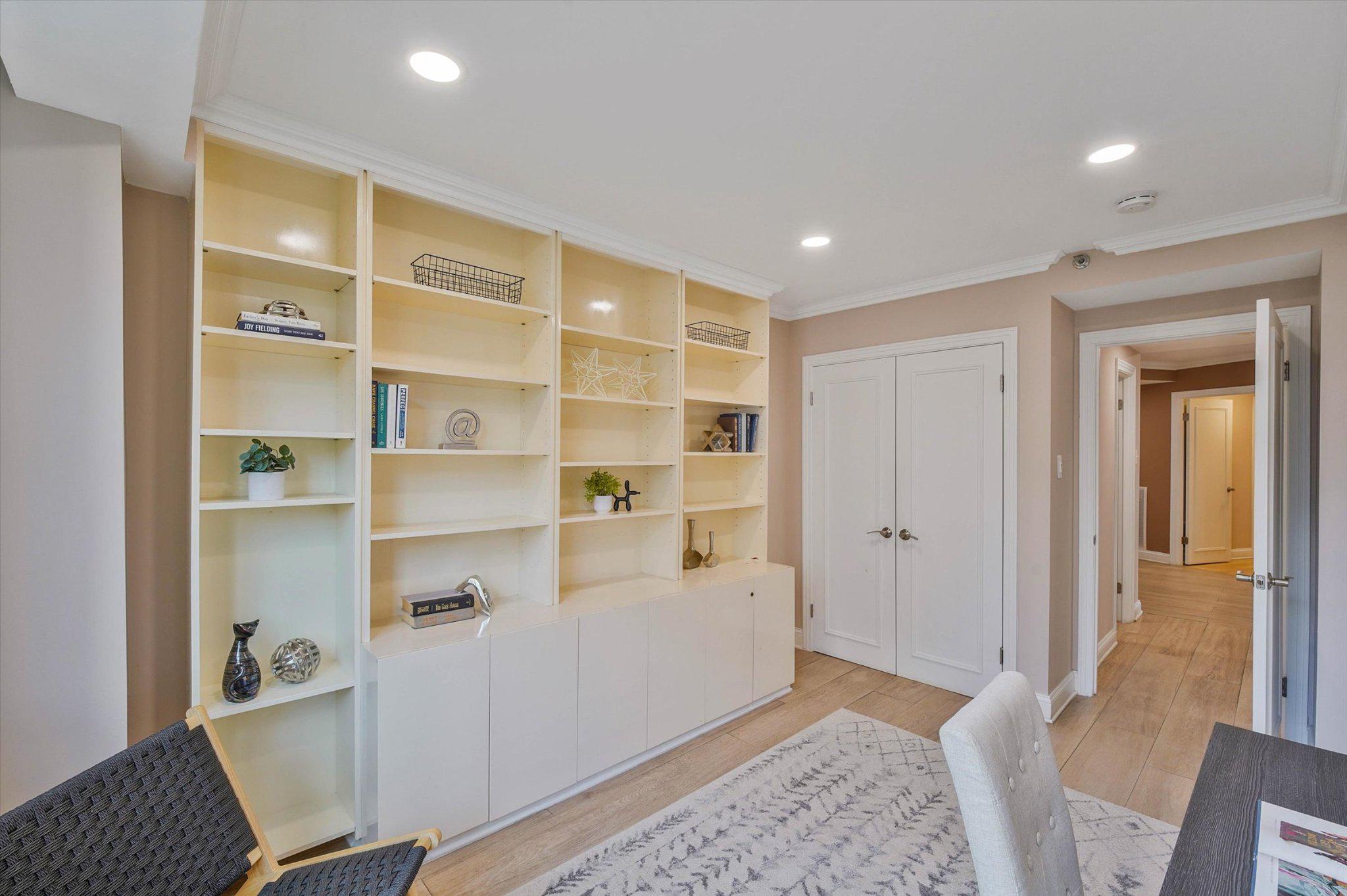 FRIENDSHIP HEIGHTS - Residential