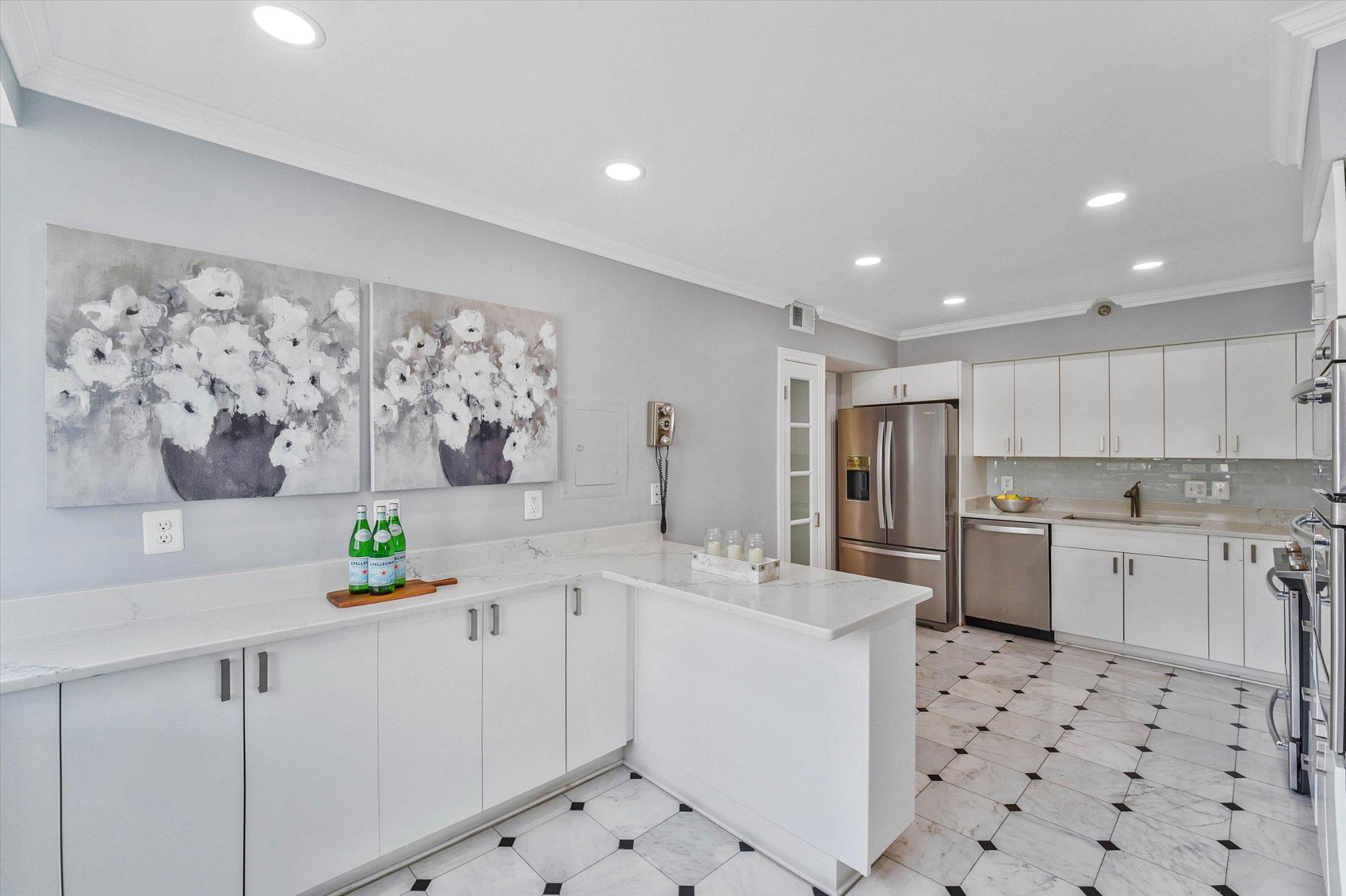 FRIENDSHIP HEIGHTS - Residential