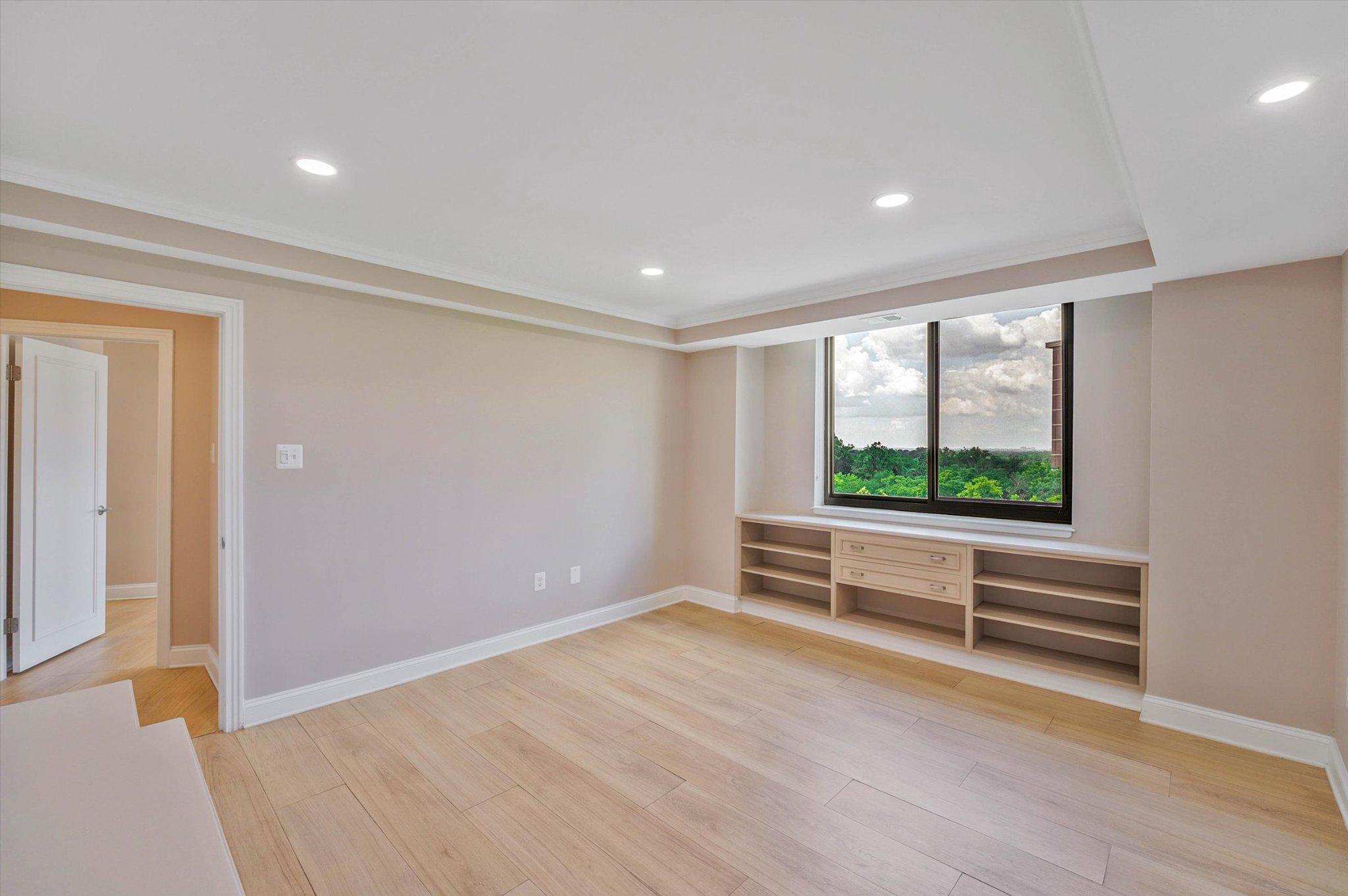 FRIENDSHIP HEIGHTS - Residential