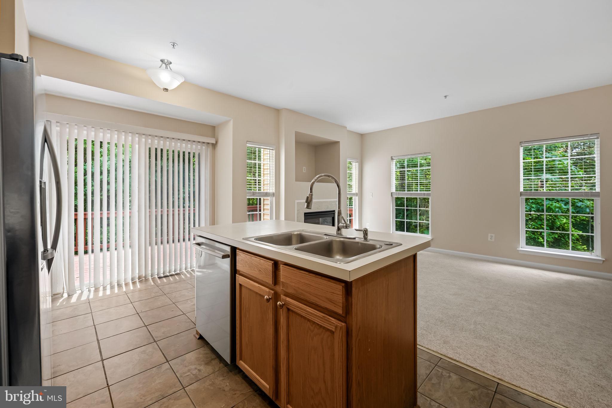 SEVEN OAKS - Residential