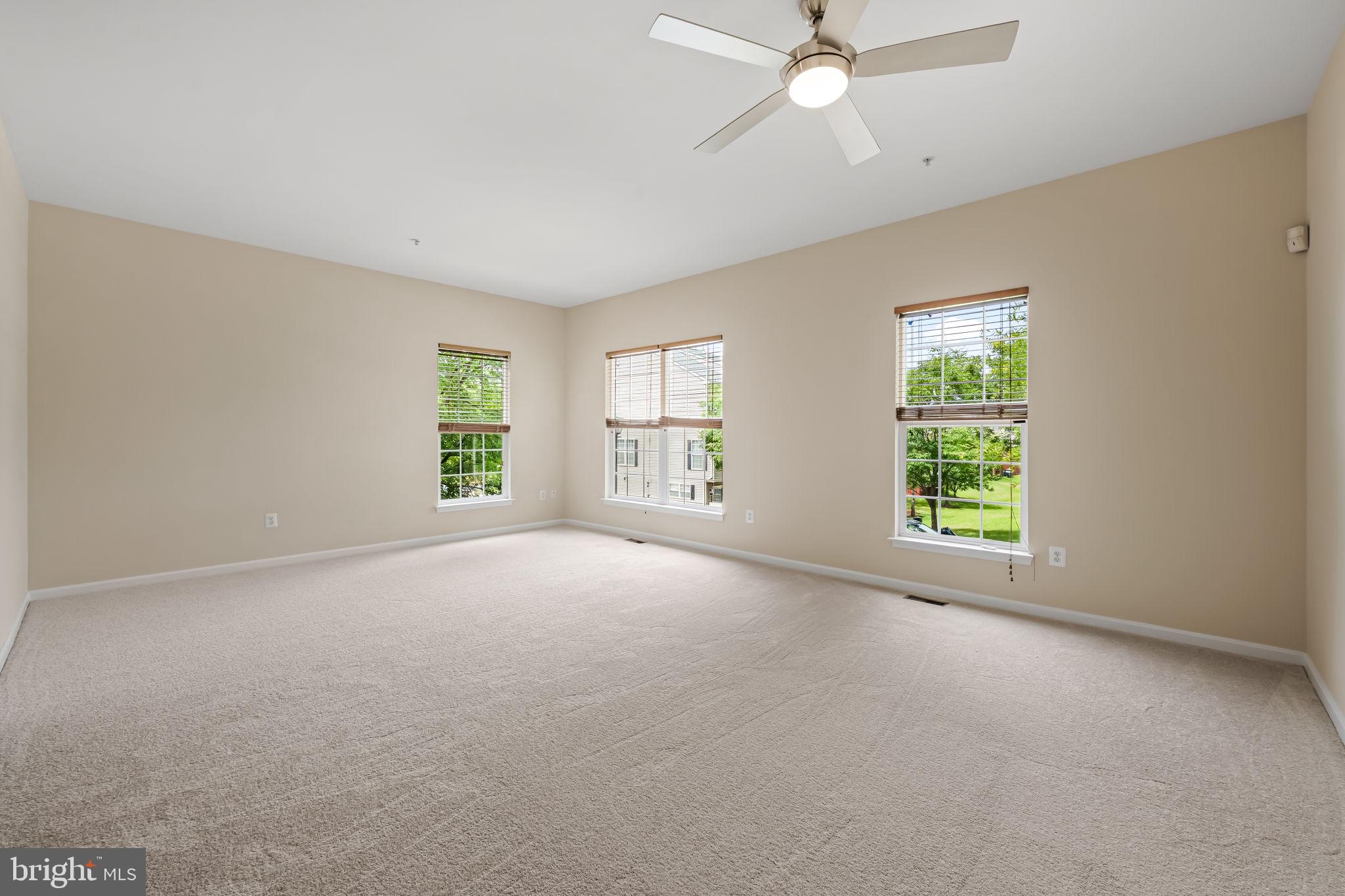 SEVEN OAKS - Residential