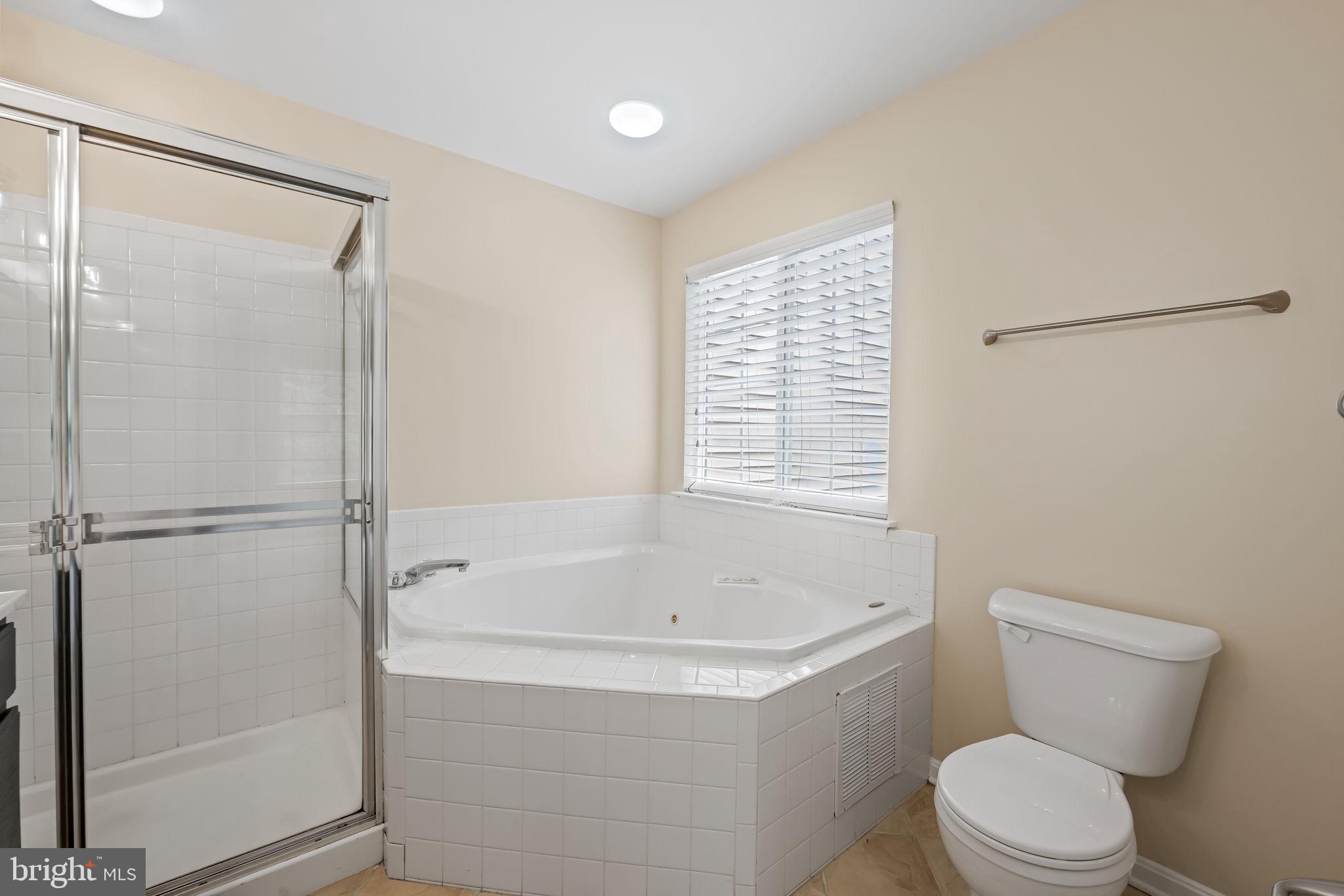 SEVEN OAKS - Residential