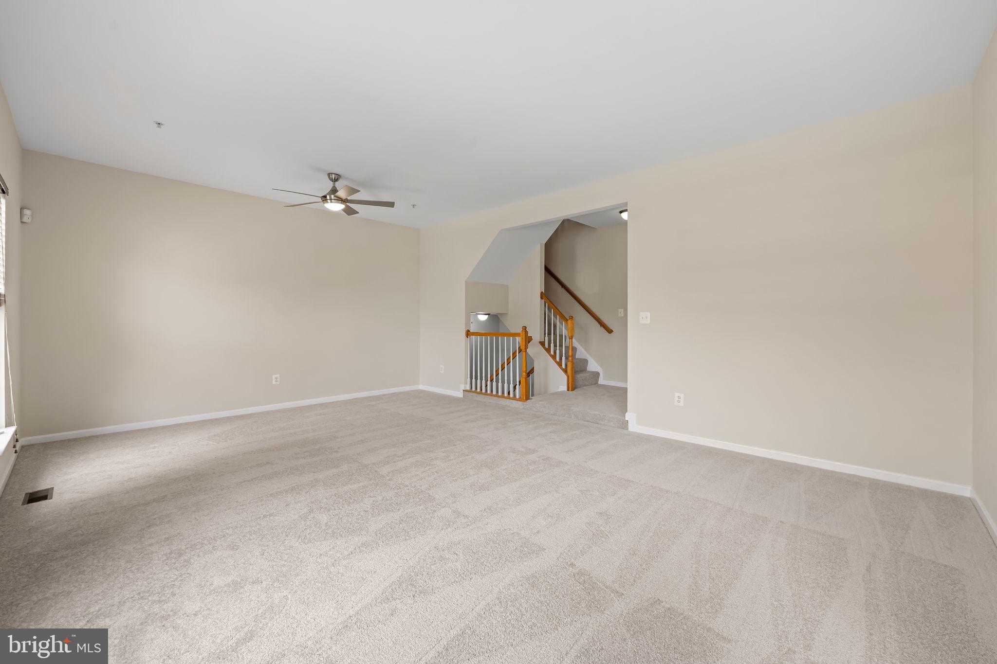 SEVEN OAKS - Residential