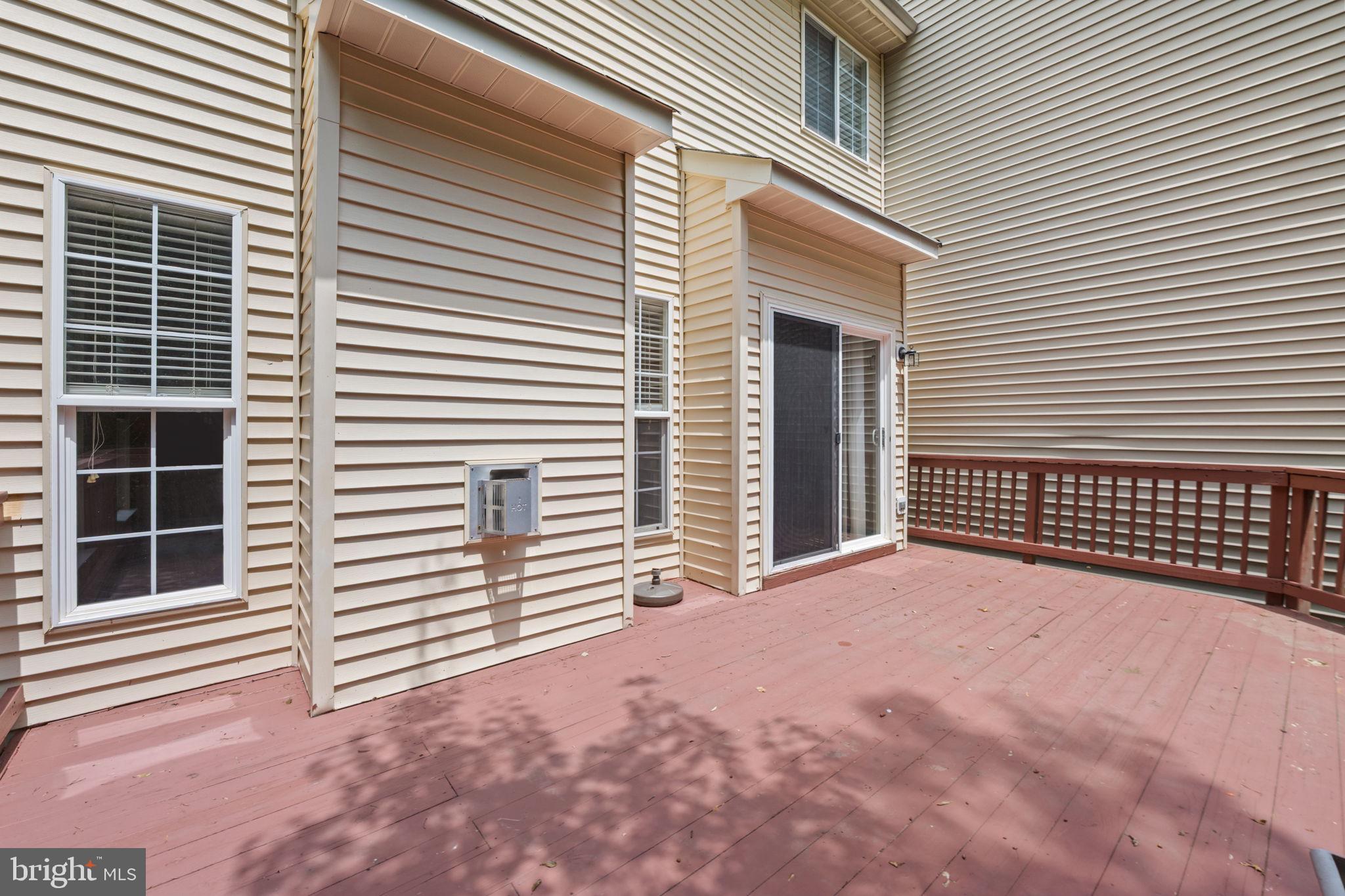 SEVEN OAKS - Residential