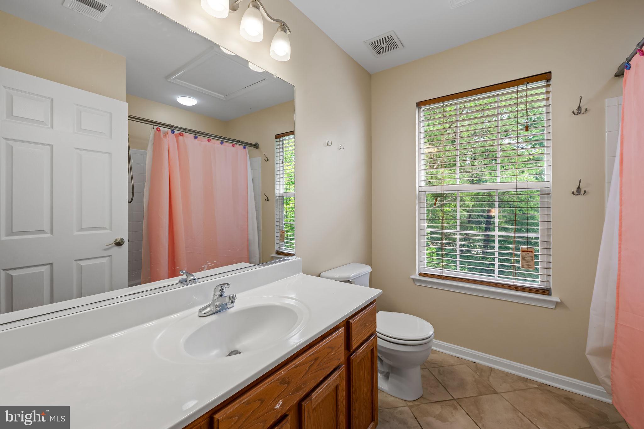 SEVEN OAKS - Residential