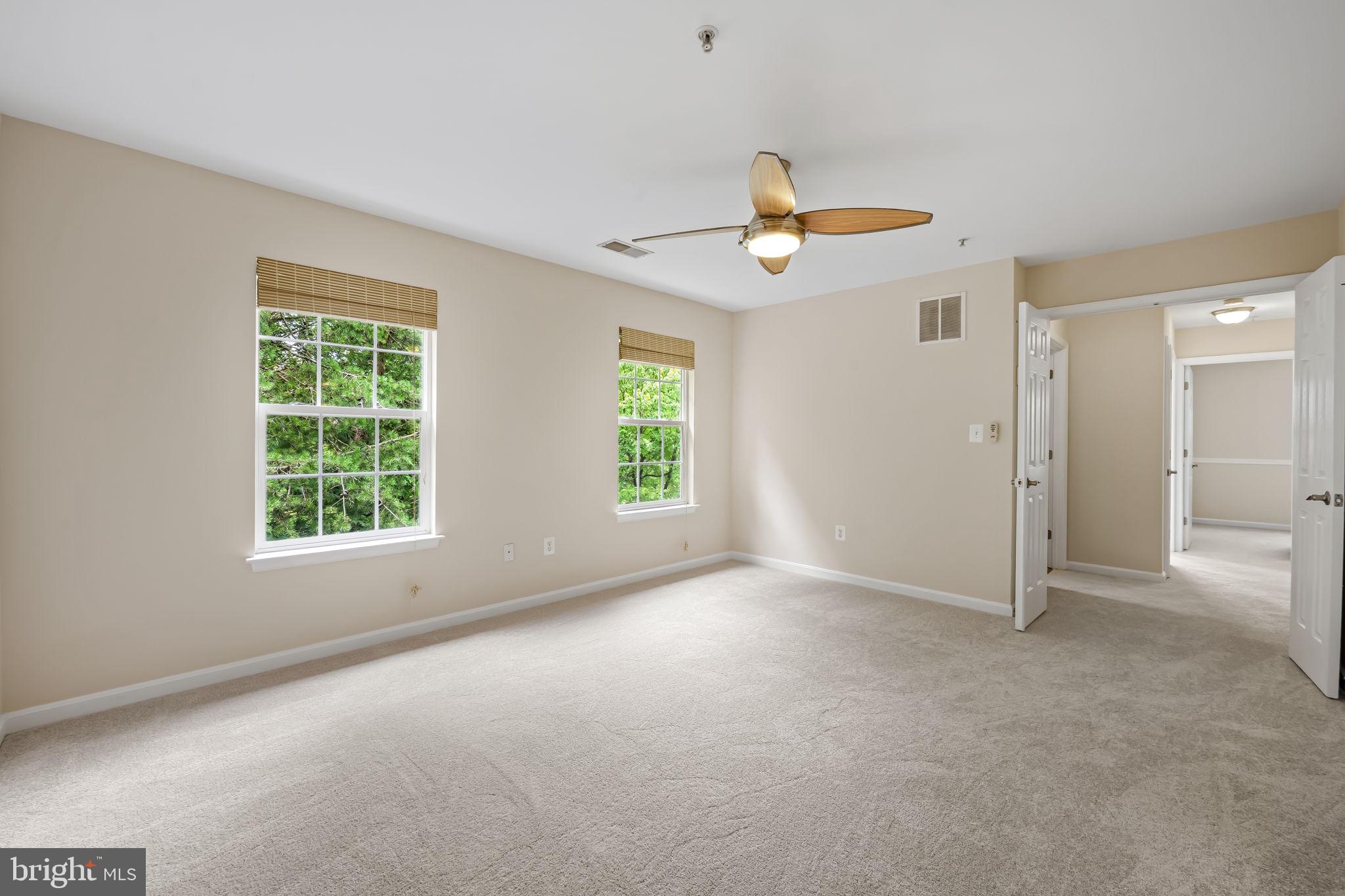 SEVEN OAKS - Residential