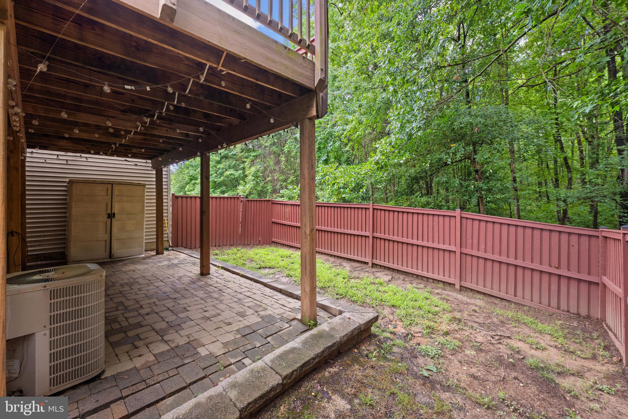 SEVEN OAKS - Residential