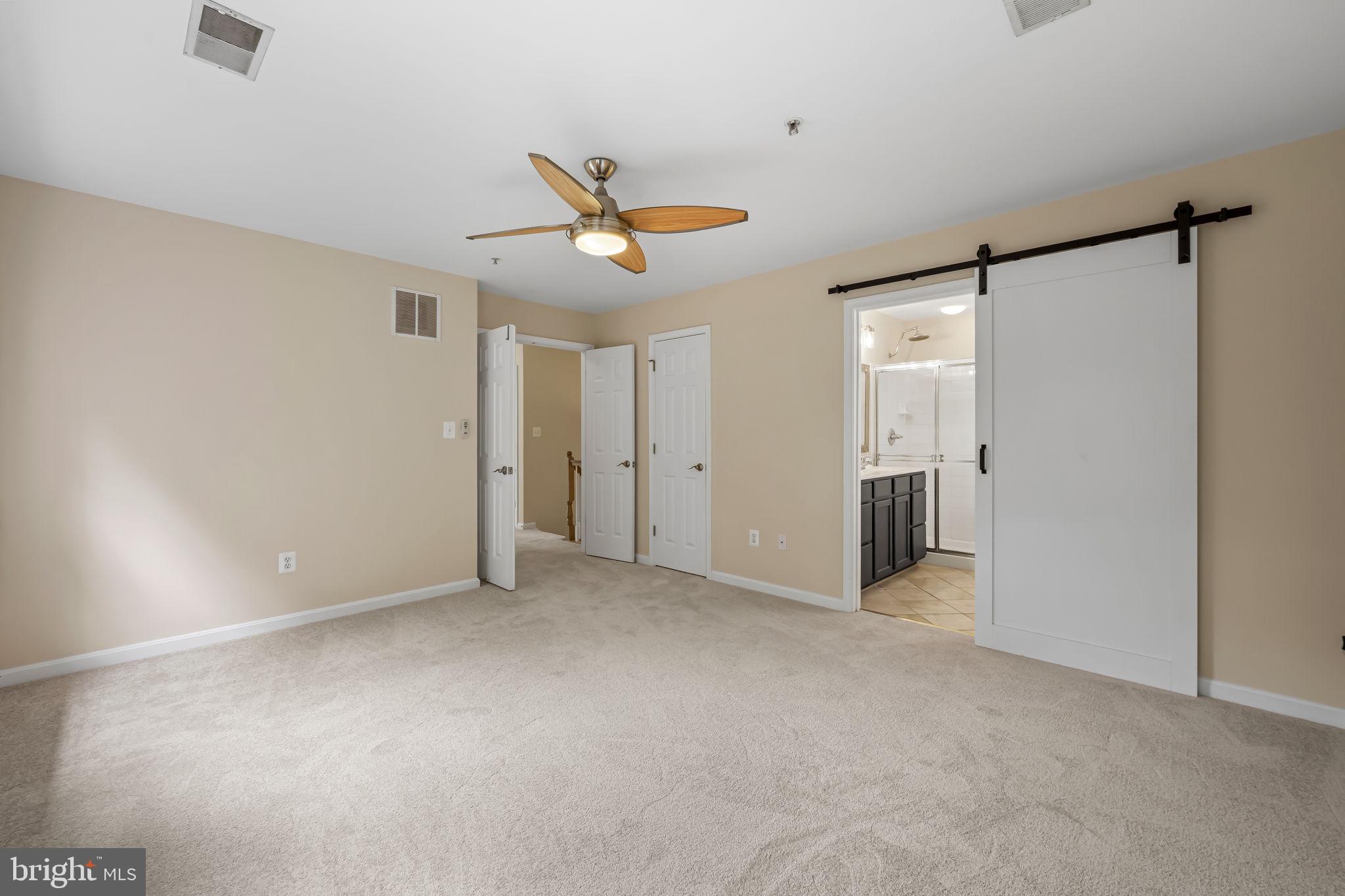 SEVEN OAKS - Residential