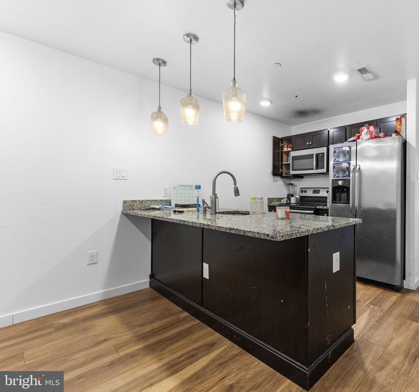 PHILADELPHIA (NORTH) - Commercial Sale