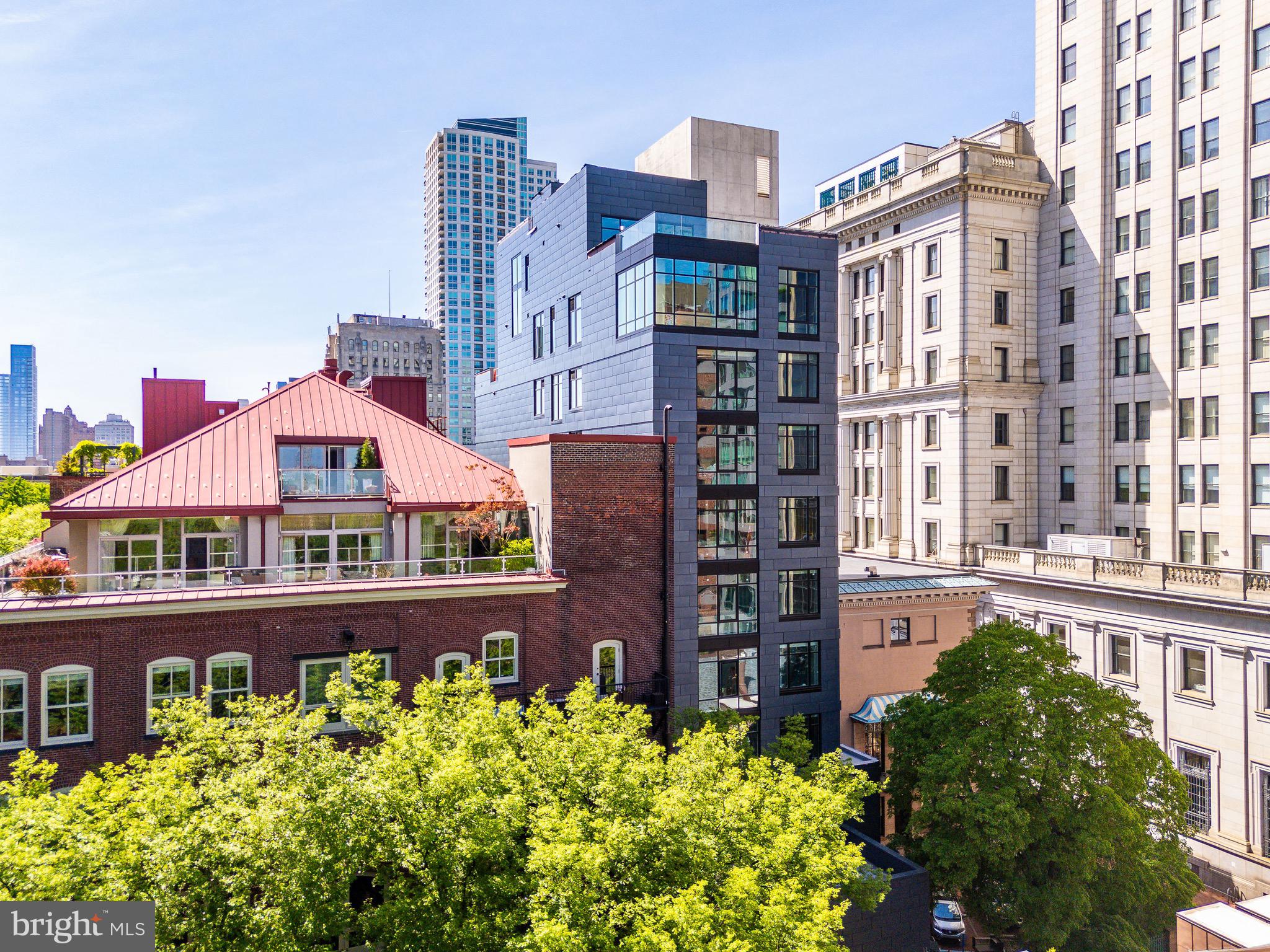 WASHINGTON SQ - Residential