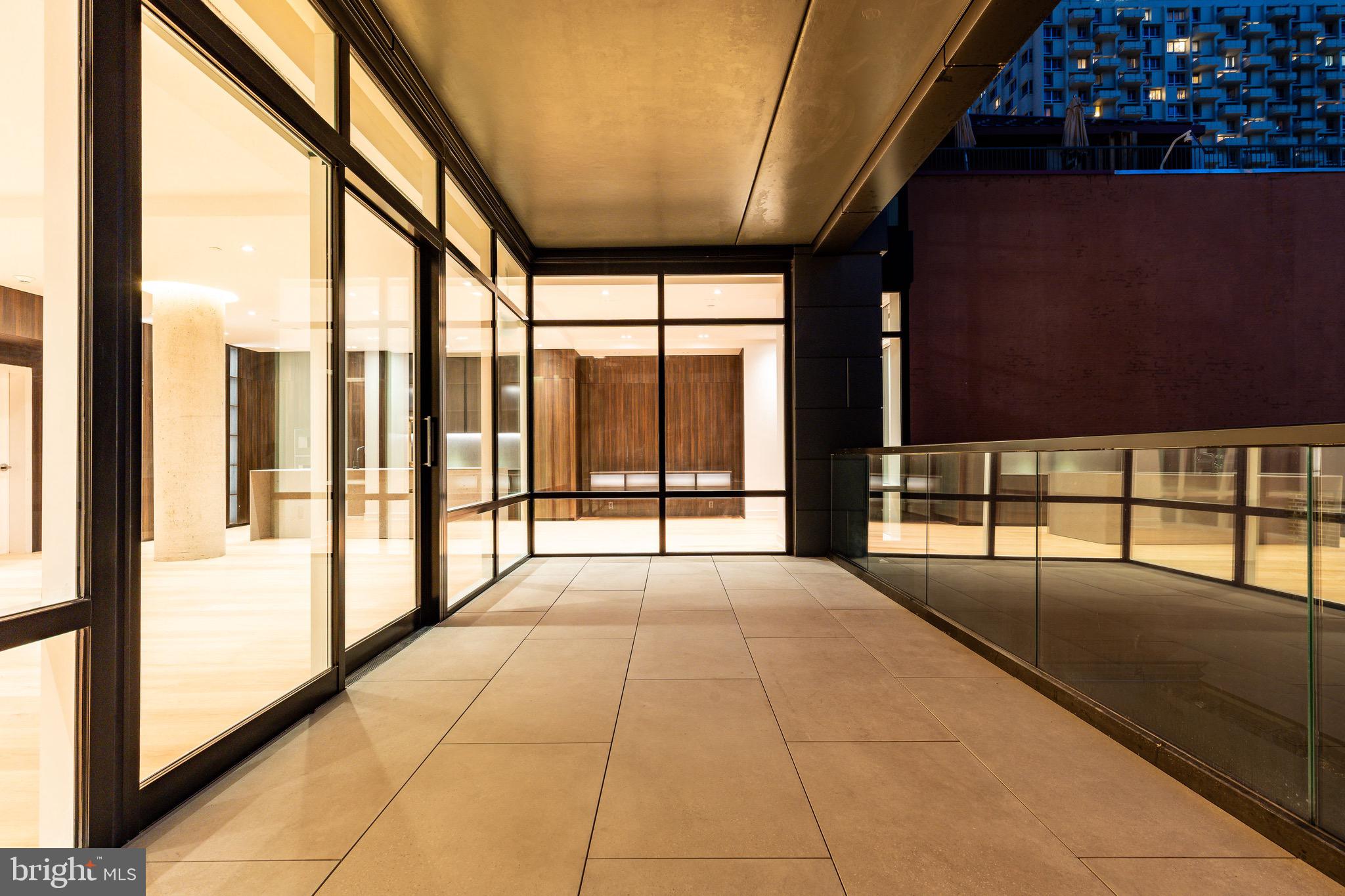 WASHINGTON SQ - Residential