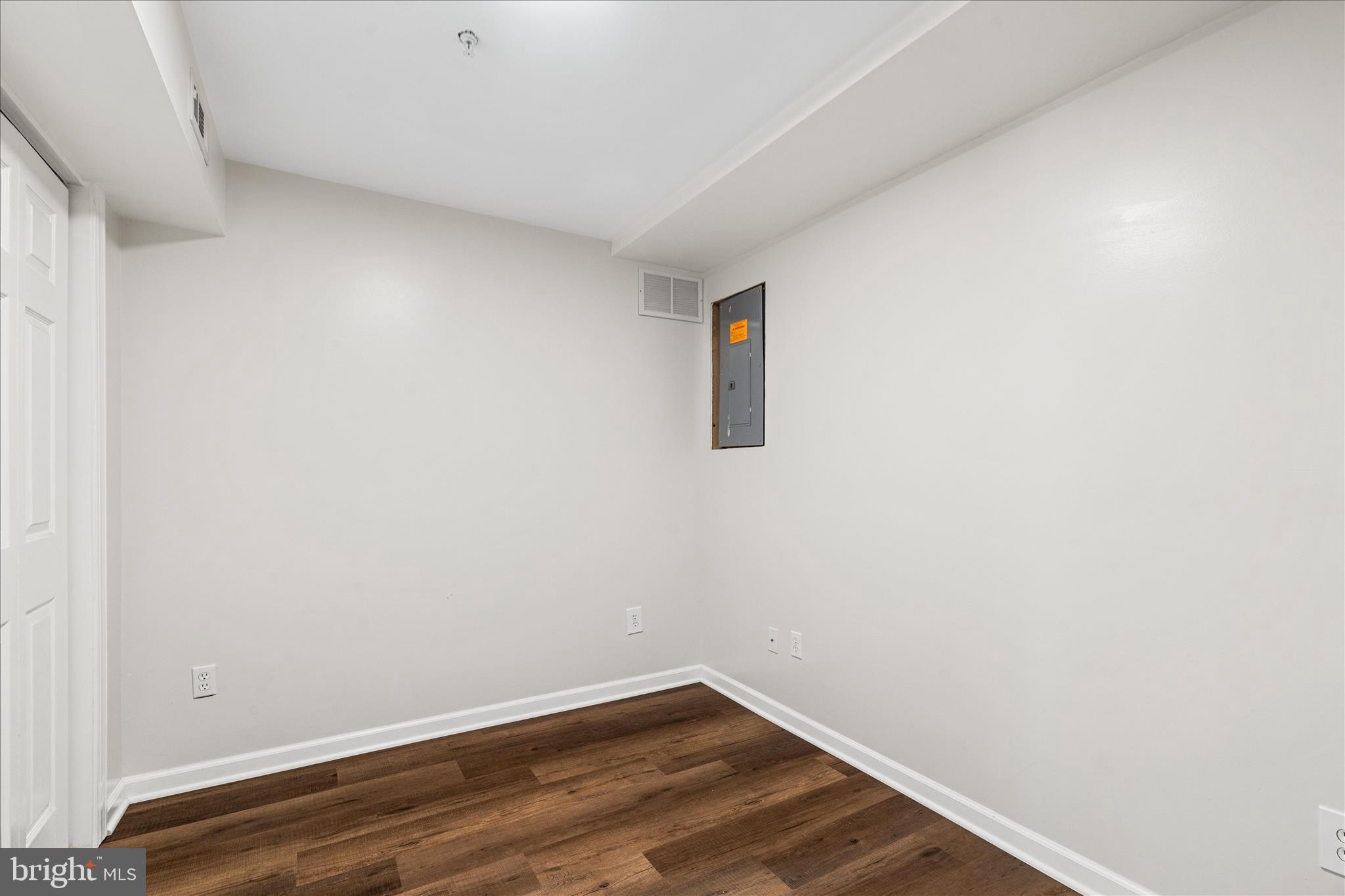WELLINGTON TRACE - Residential