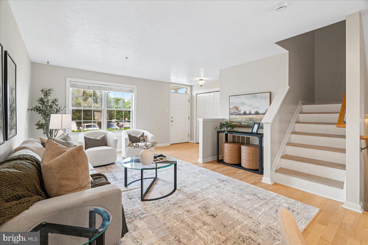 WELLINGTON TRACE - Residential