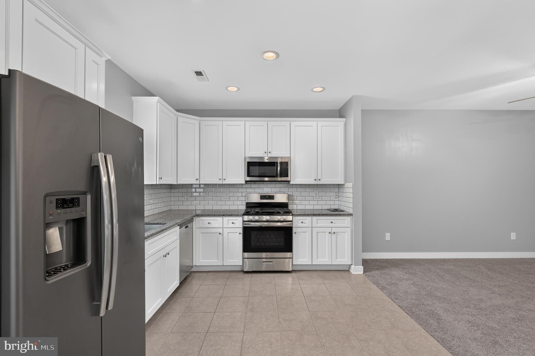 SPRING OAK - Residential