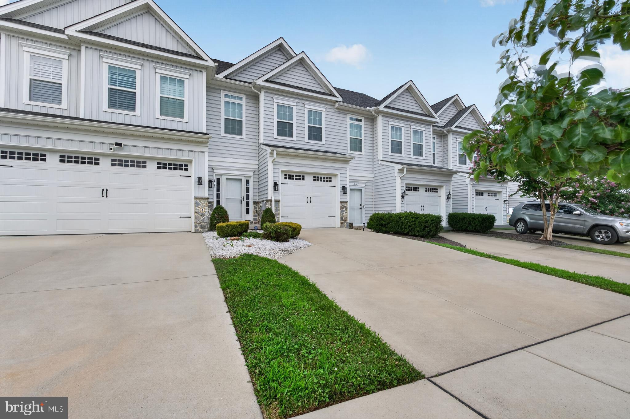 SPRING OAK - Residential