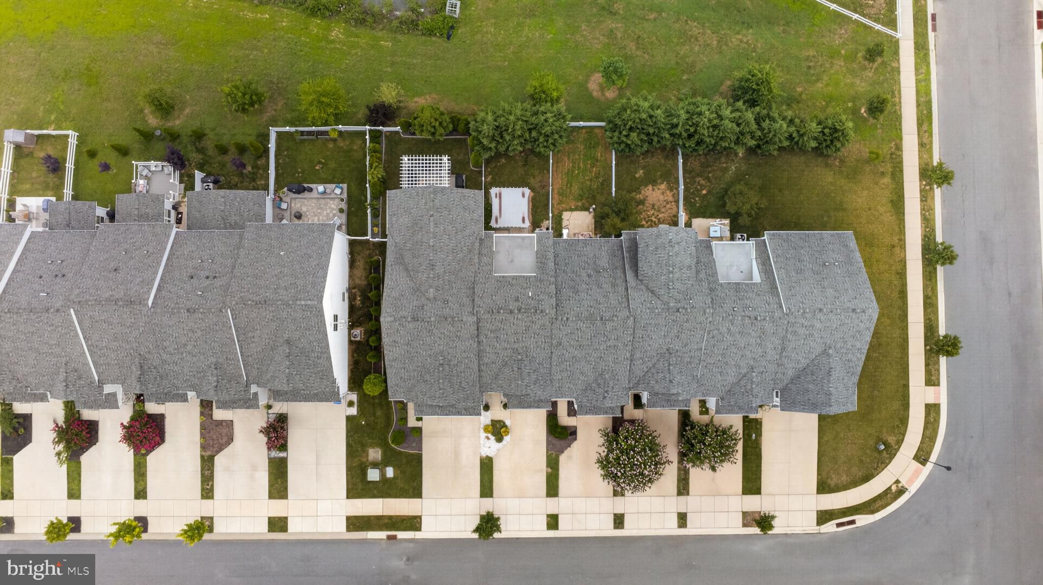 SPRING OAK - Residential