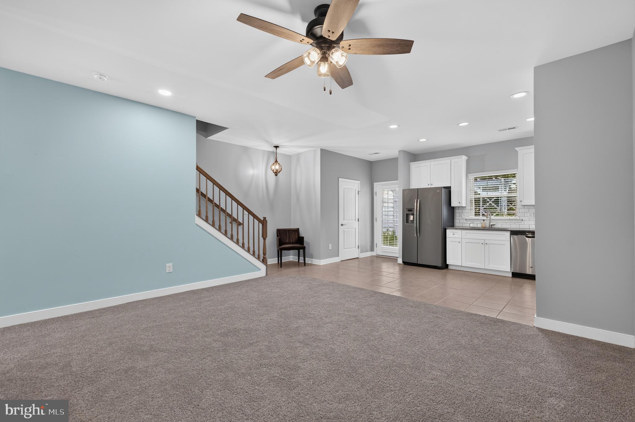 SPRING OAK - Residential