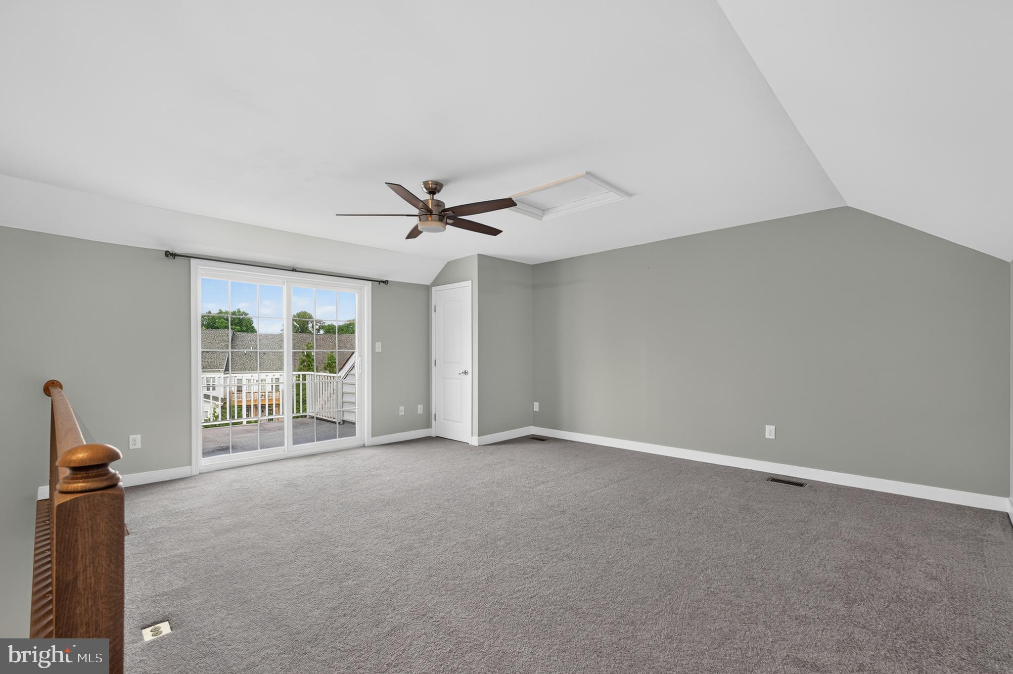 SPRING OAK - Residential