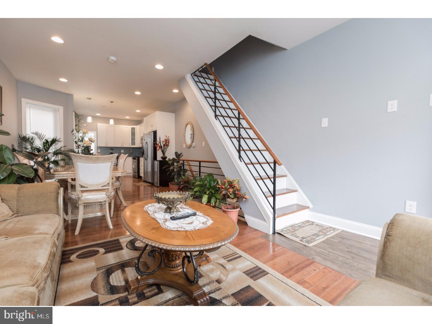 PORT RICHMOND - Residential