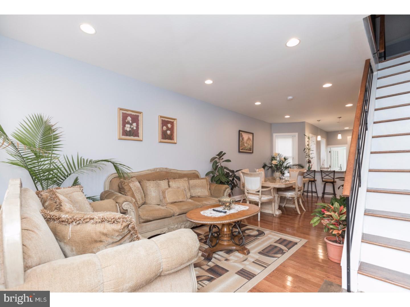 PORT RICHMOND - Residential