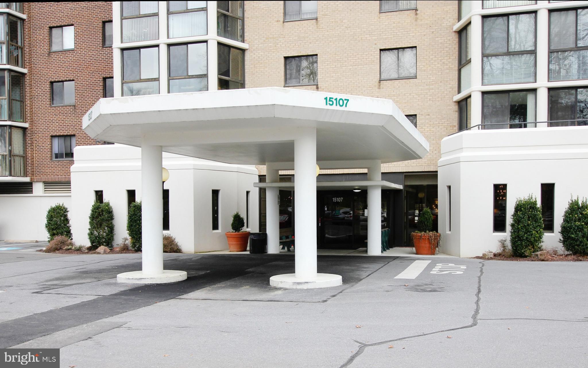 LEISURE WORLD - Residential