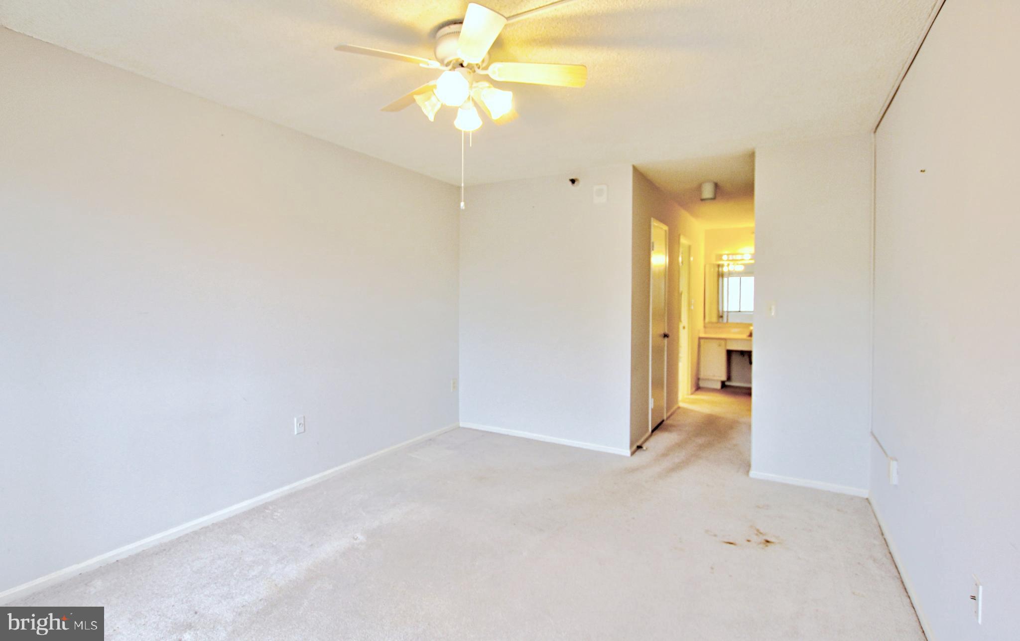 LEISURE WORLD - Residential