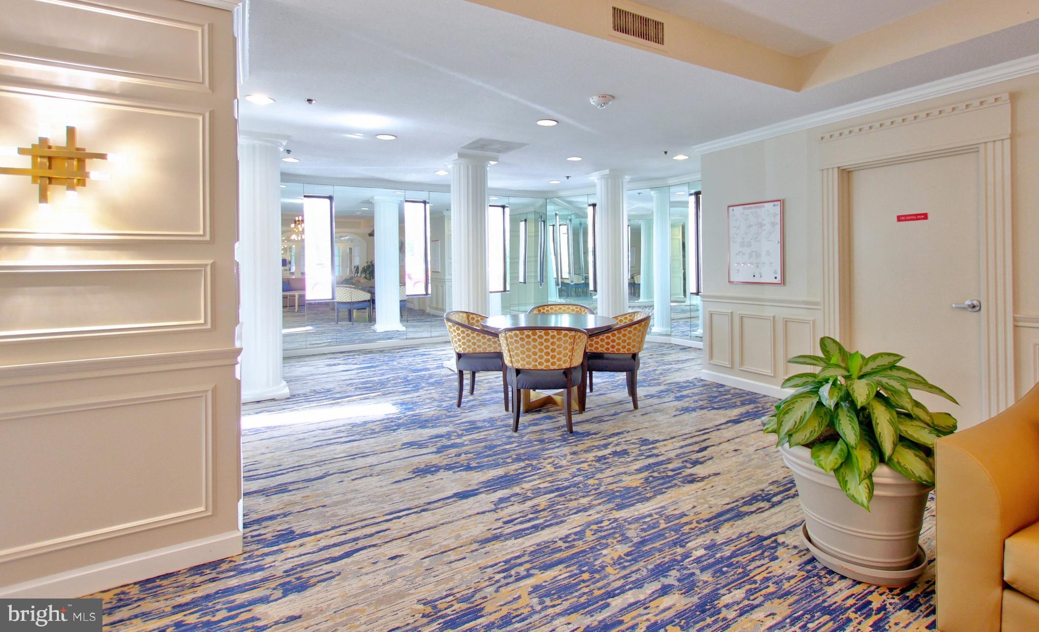 LEISURE WORLD - Residential