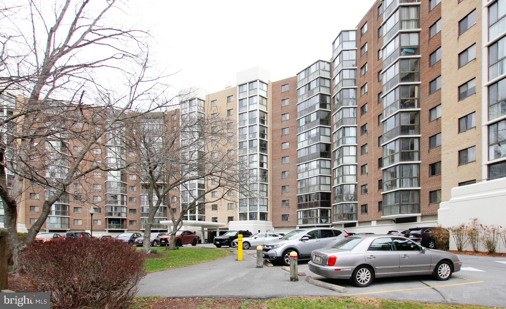 LEISURE WORLD - Residential