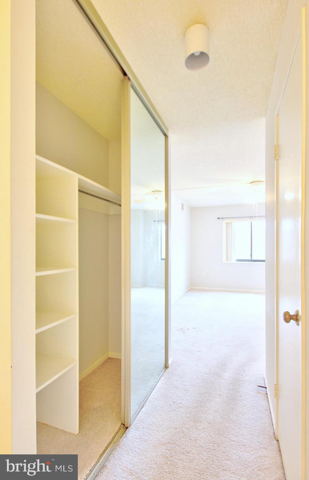 LEISURE WORLD - Residential