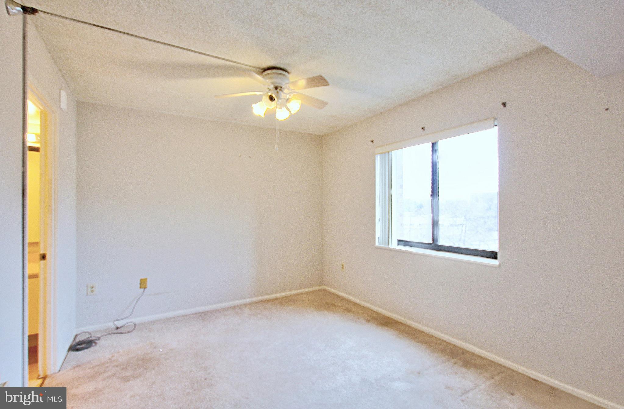 LEISURE WORLD - Residential