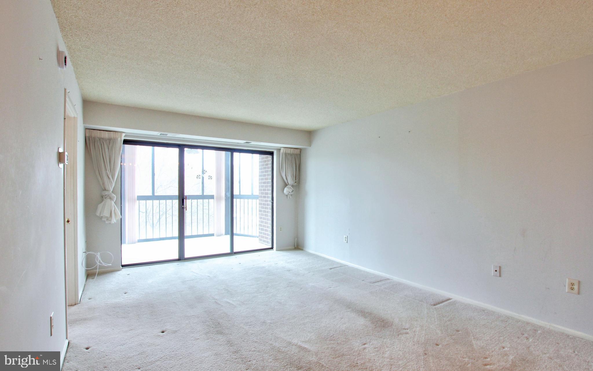 LEISURE WORLD - Residential