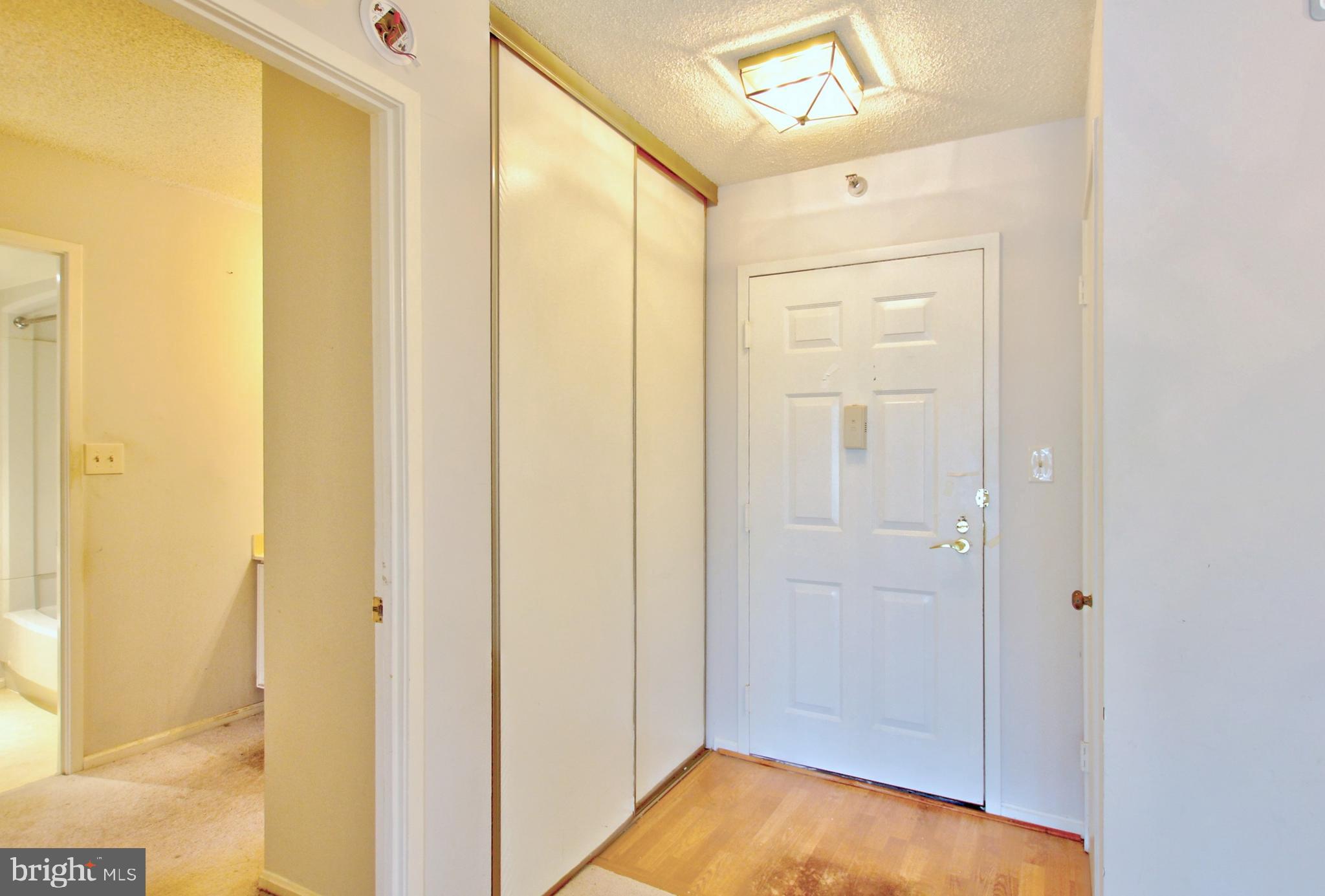 LEISURE WORLD - Residential