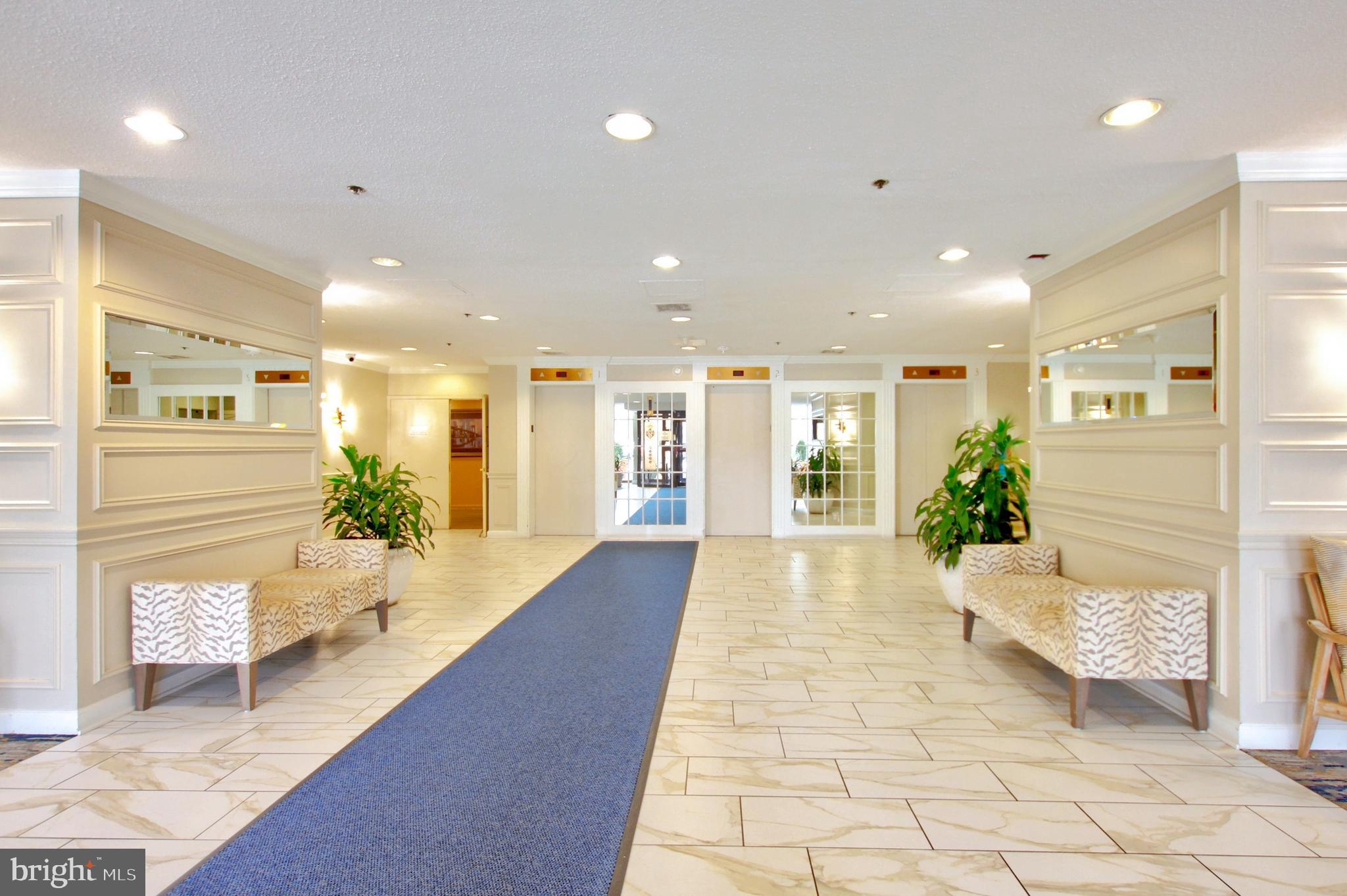 LEISURE WORLD - Residential