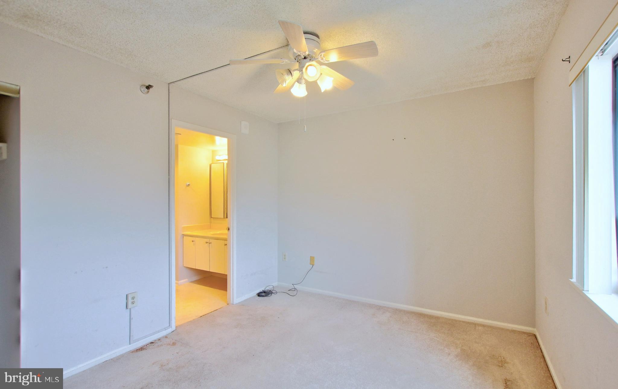 LEISURE WORLD - Residential