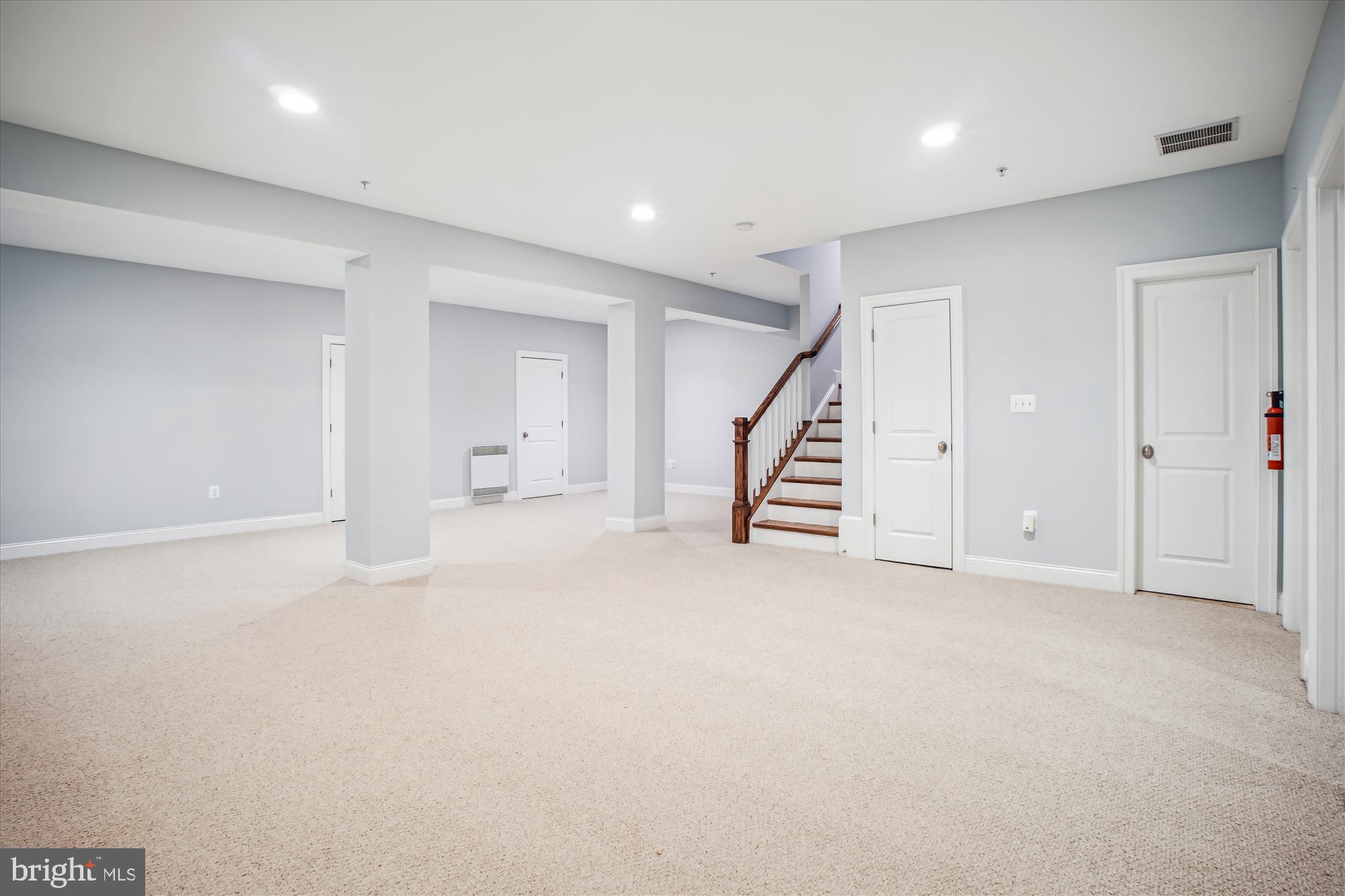 HUNTINGTON TERRACE - Residential