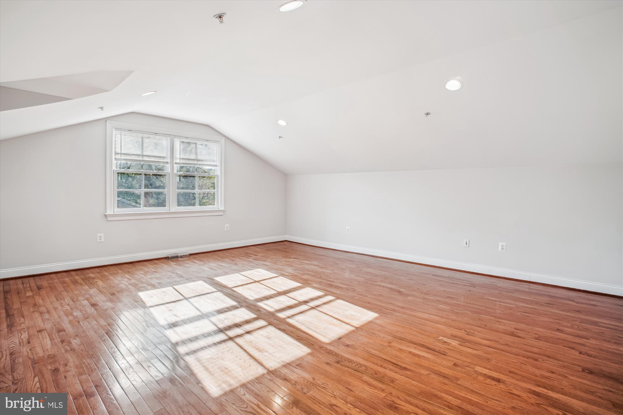 HUNTINGTON TERRACE - Residential