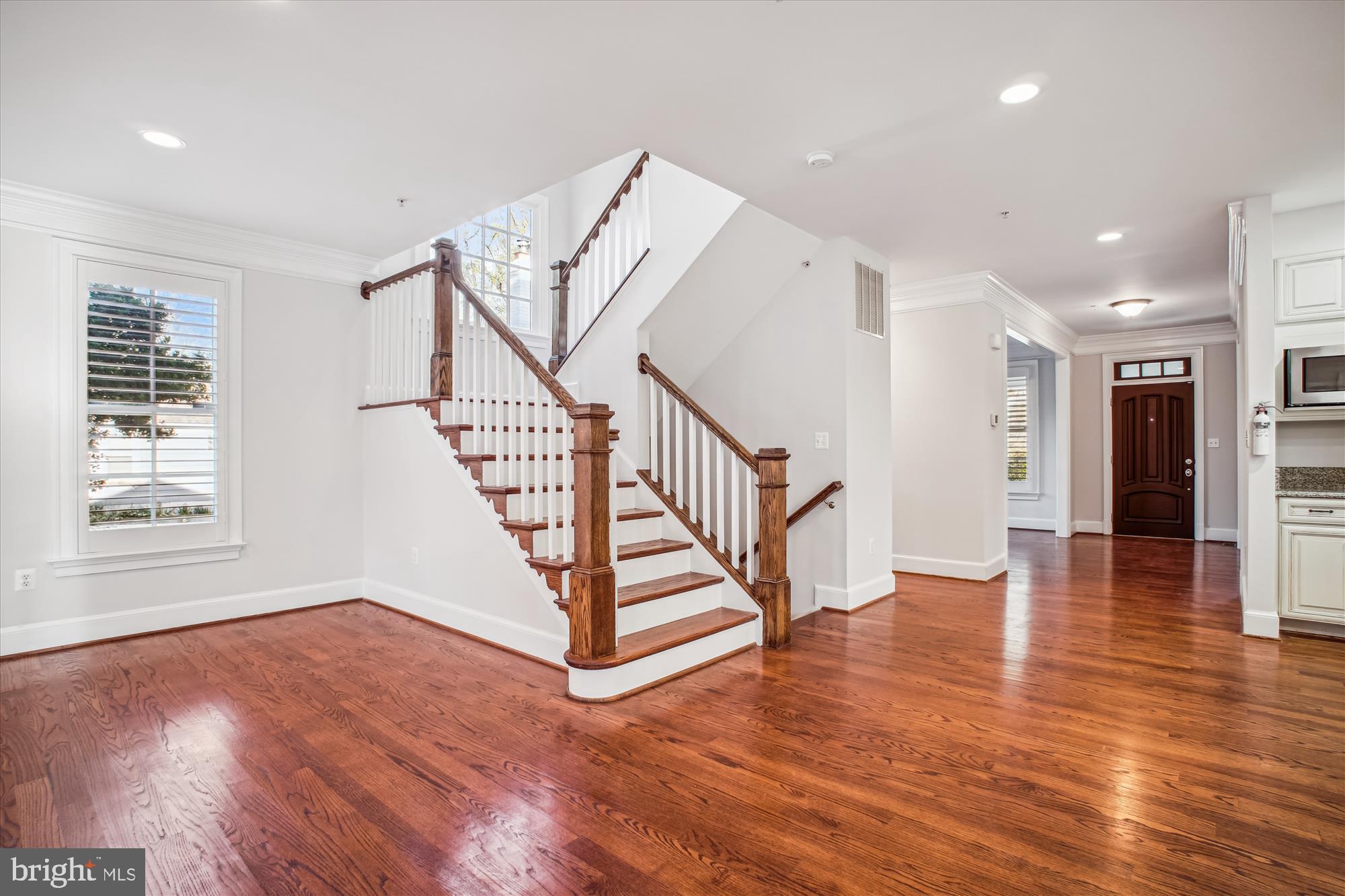 HUNTINGTON TERRACE - Residential