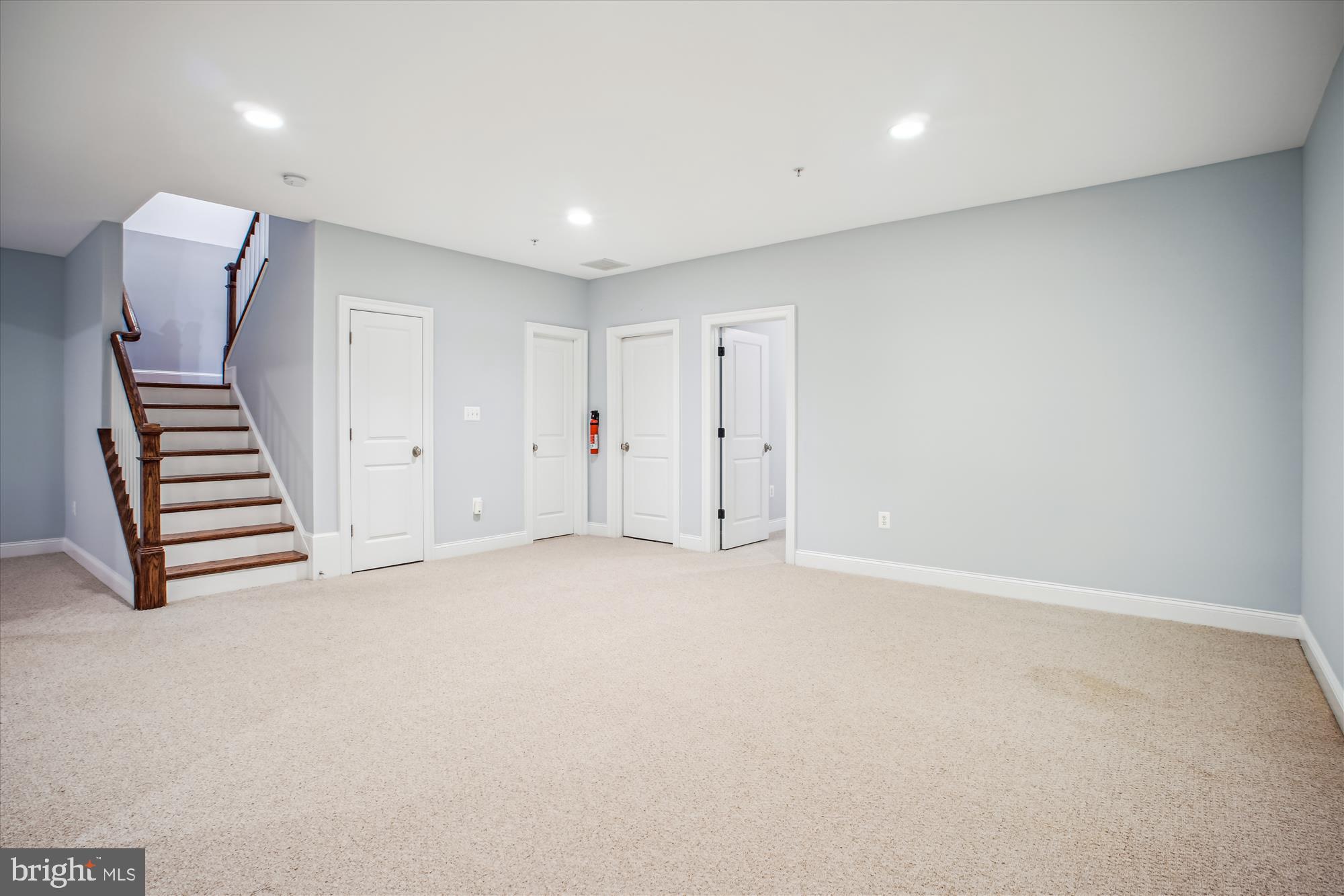 HUNTINGTON TERRACE - Residential