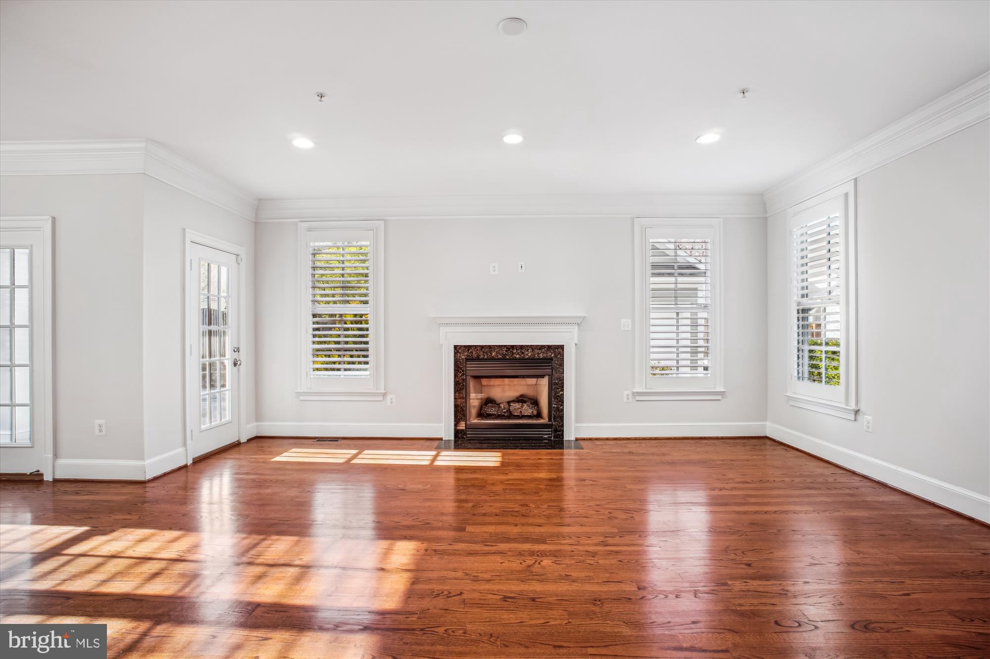 HUNTINGTON TERRACE - Residential