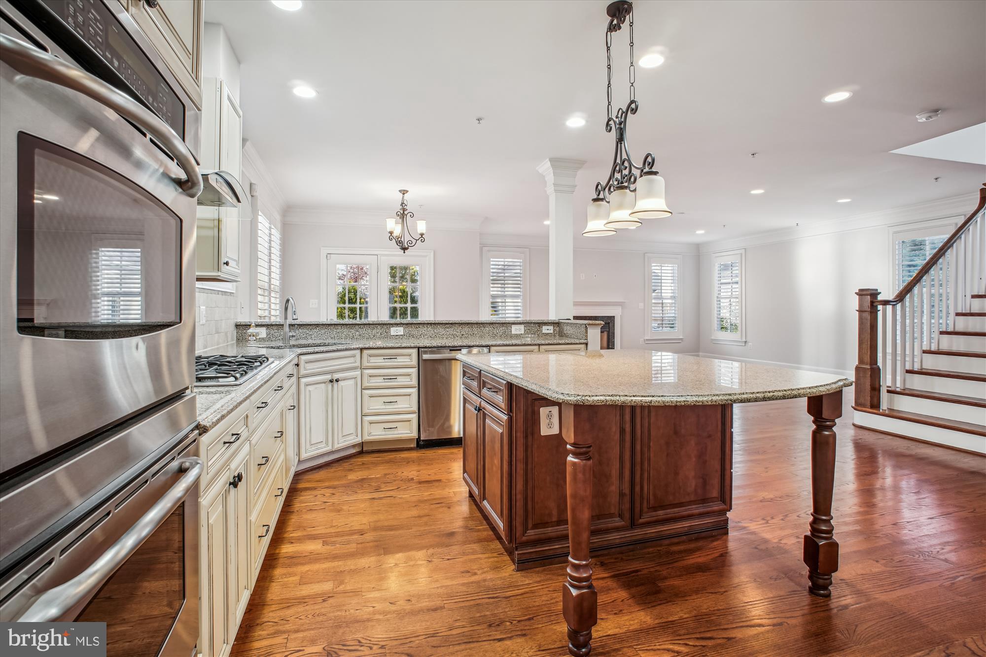 HUNTINGTON TERRACE - Residential