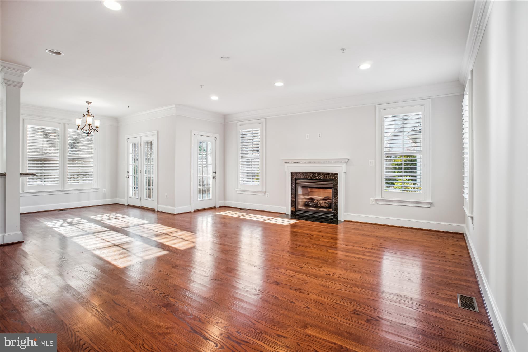 HUNTINGTON TERRACE - Residential