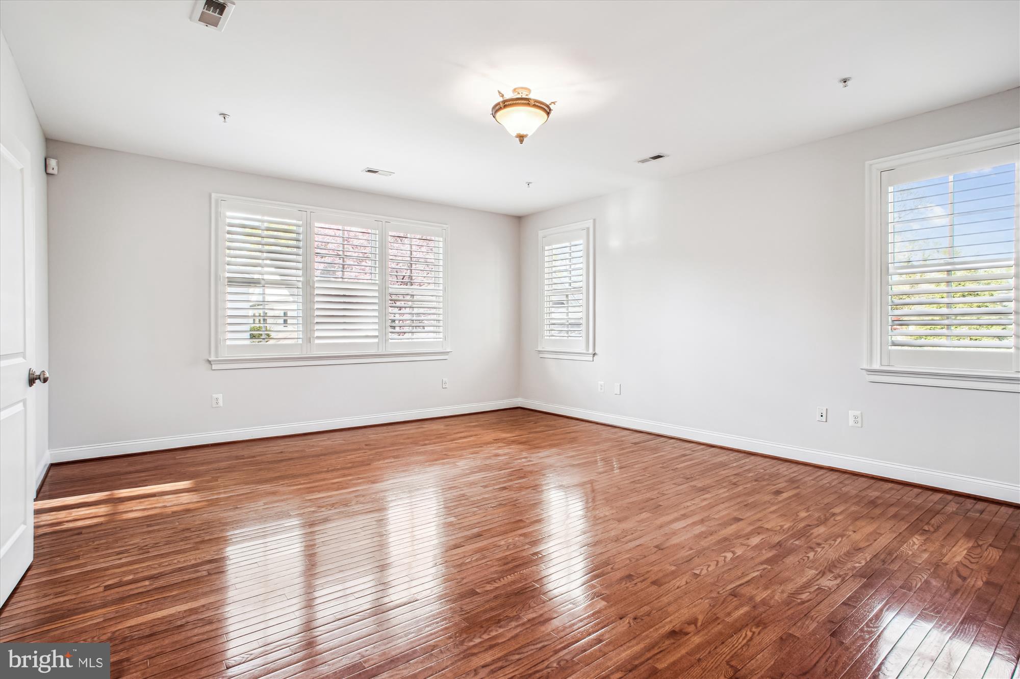 HUNTINGTON TERRACE - Residential